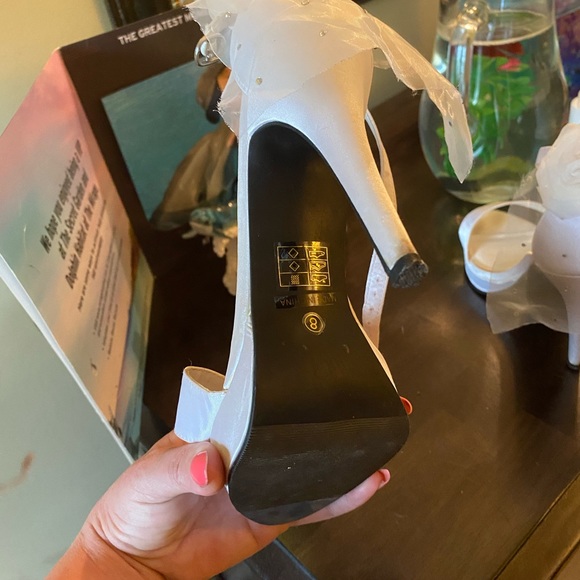 Wedding heels - Picture 2 of 4